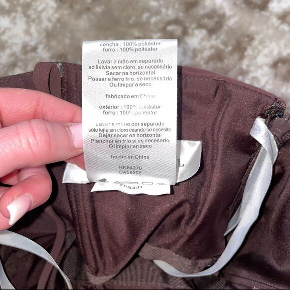 David’s Bridal Simple Chiffon Spaghetti Straps Deep burgundy Bridesmaid Dress 14 - Picture 8 of 11